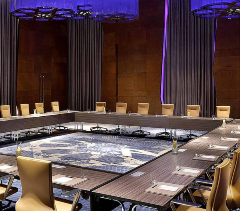 Конферентни Маси - CP