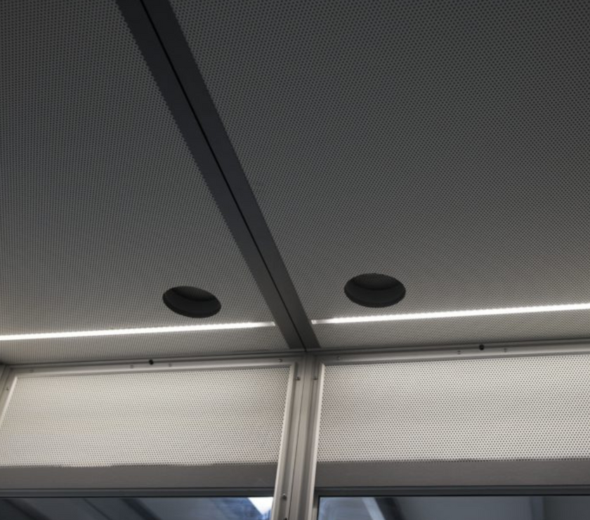 Silent 9600 Interpreter booth, ISO 4043 including ventilation and LED lighting